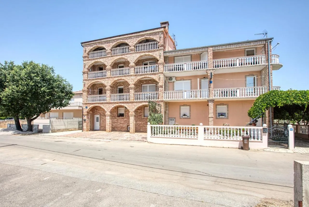 Triple Room Biograd Na Moru 6219F Chorvatsko